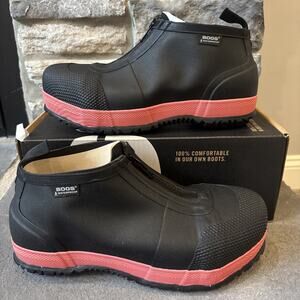 New Bogs Overshoe Zip Black/Pink Composite Safety Toe Shoes Men’s 7 / Women’s 9